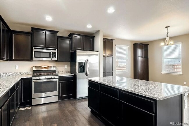 Photo - Incredible 4 bedroom home in Reunion.