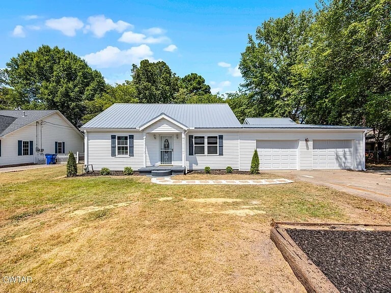Photo - 226 Willow Dr House