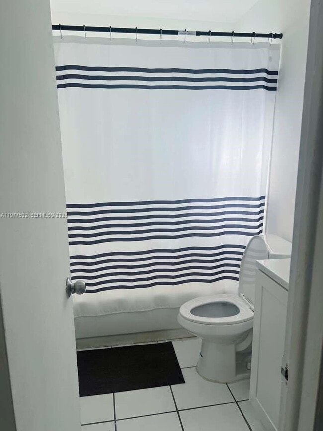 Photo - 4435 Treehouse Ln Unit 27 H