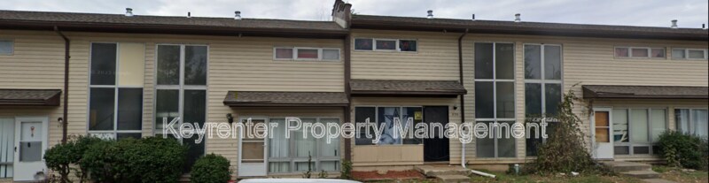 Photo - 836 N 70th St