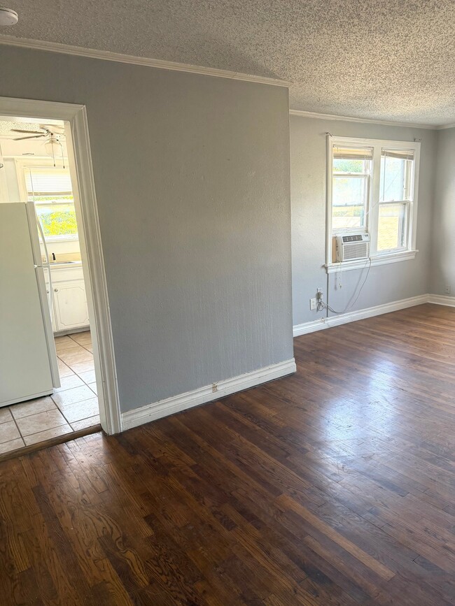 Photo - 1117 NW 38th St Unit 1119A