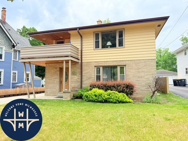 Photo - 7313 Harwood Ave
