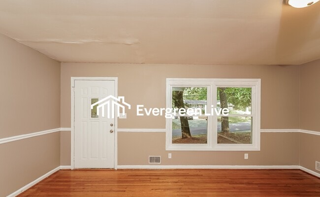 Photo - 417 Westwood Ave