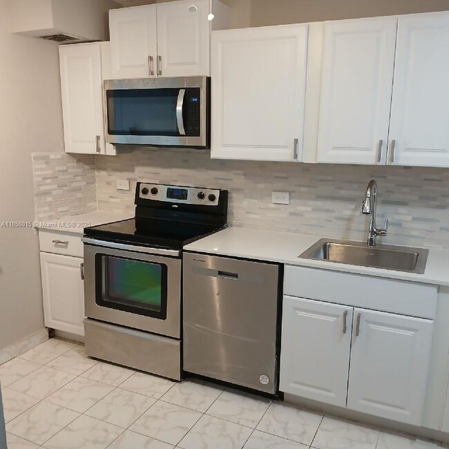 Photo - 20505 E Country Club Dr Unit 138