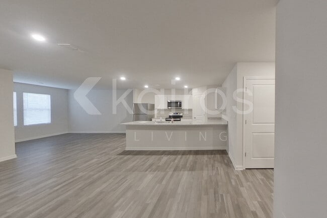 Photo - 100 Rock Run Trl