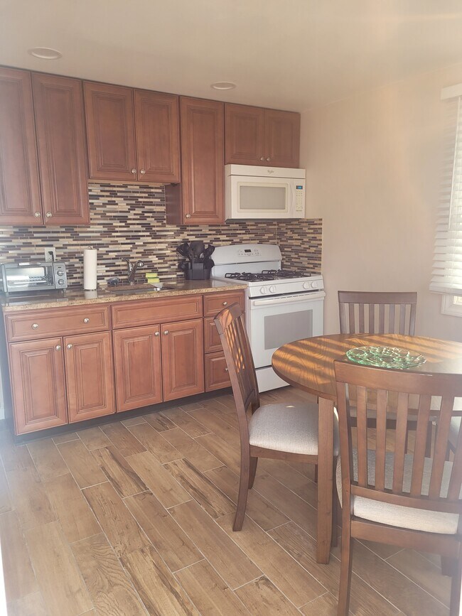 34 Blaine Ave Apartment Seaside Heights, NJ