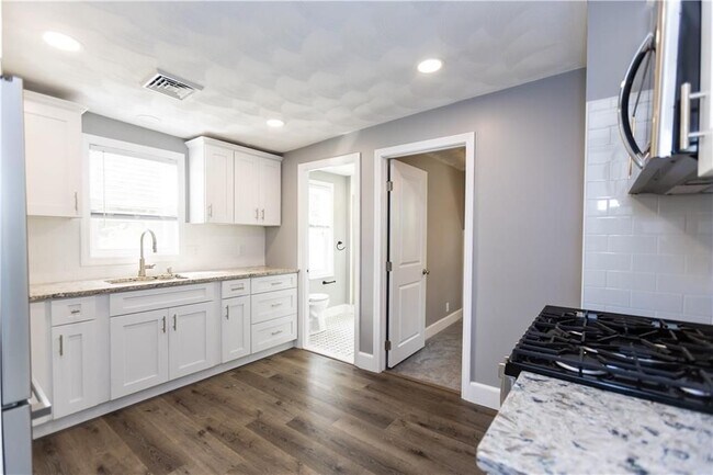 141 Stanton Ave Unit 2