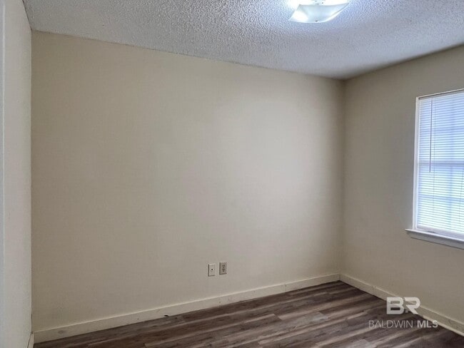 Photo - 72 Grimes Ln