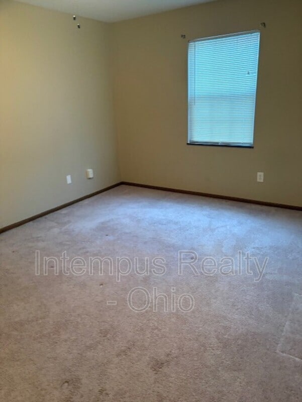 Photo - 3835 Indian Run Dr Unit Apt 2