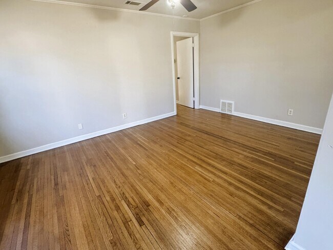 Photo - 1019 Buckner Rd