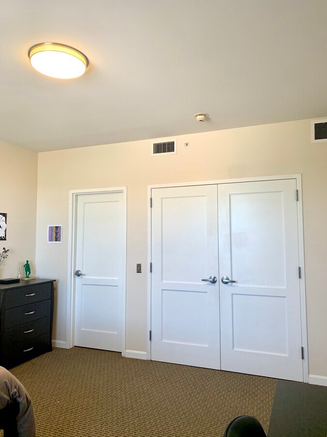 Bedroom, Fully Furnished, Full Bed, Large Closet - 300 Park Point Dr Unit 301