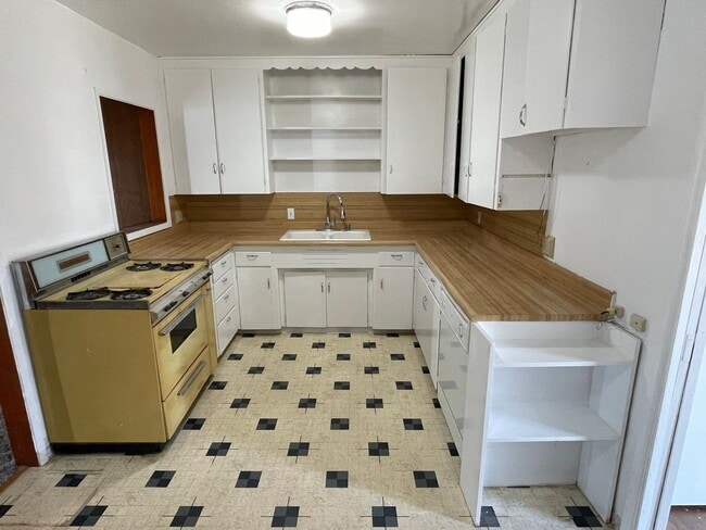 Photo - Large and Spacious Home