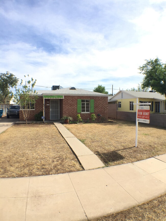 Photo - 1523 E Cambridge Ave