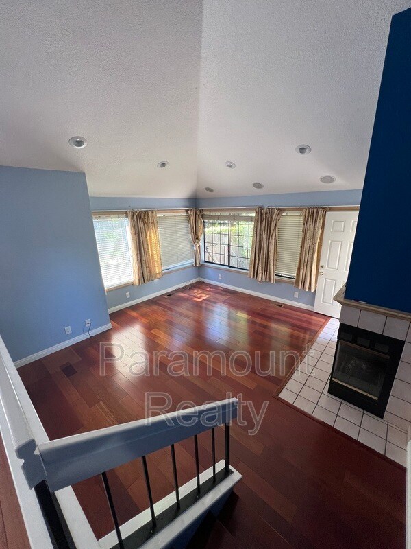 Photo - 600 Praderia Cir