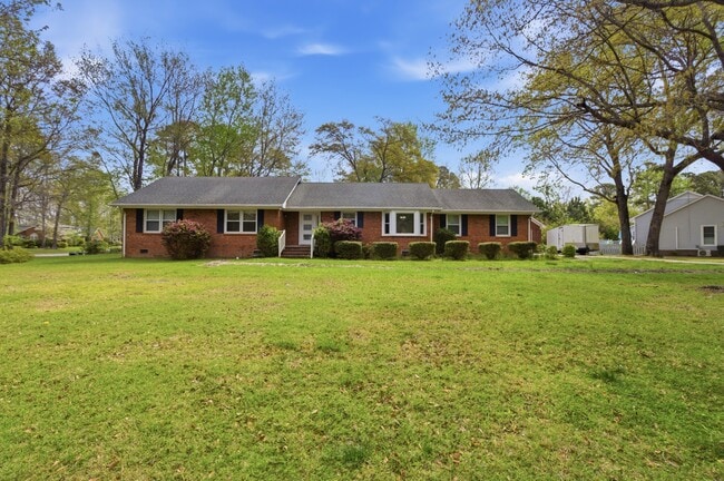 Building Photo - 601 Winged Foot Ct