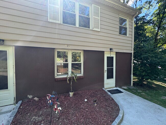 Fotografía del edificio - 105 Red Mill Rd Unidad #2