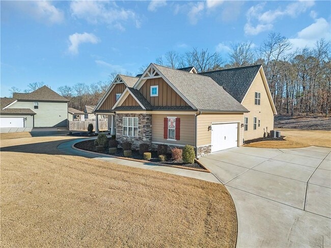 Photo - 212 Blue Point Pkwy