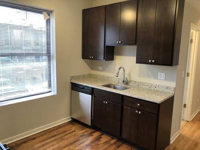 Photo - 4819 N Christiana Ave Apartment Unit 2W