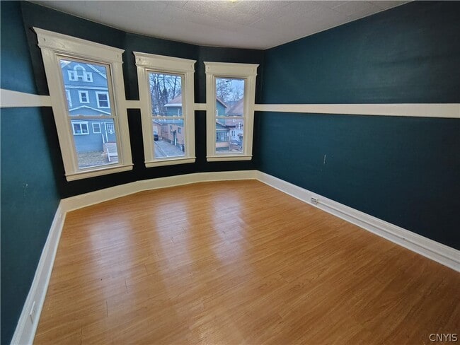 Photo - 147 E Matson Ave