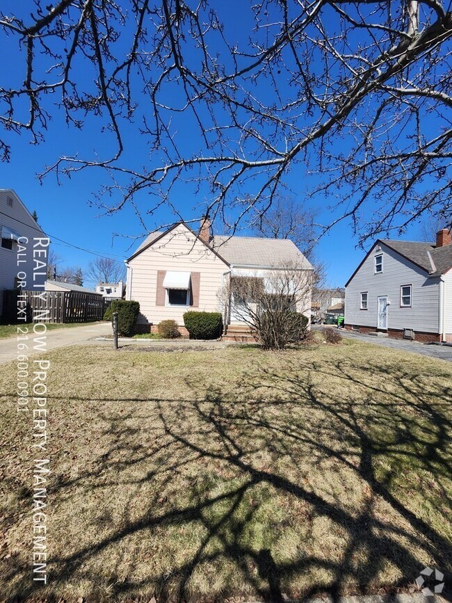 Building Photo - 20671 Wilmore Ave Rental