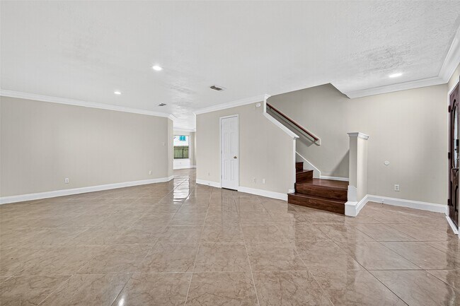 Photo - 2219 Mountshire Dr