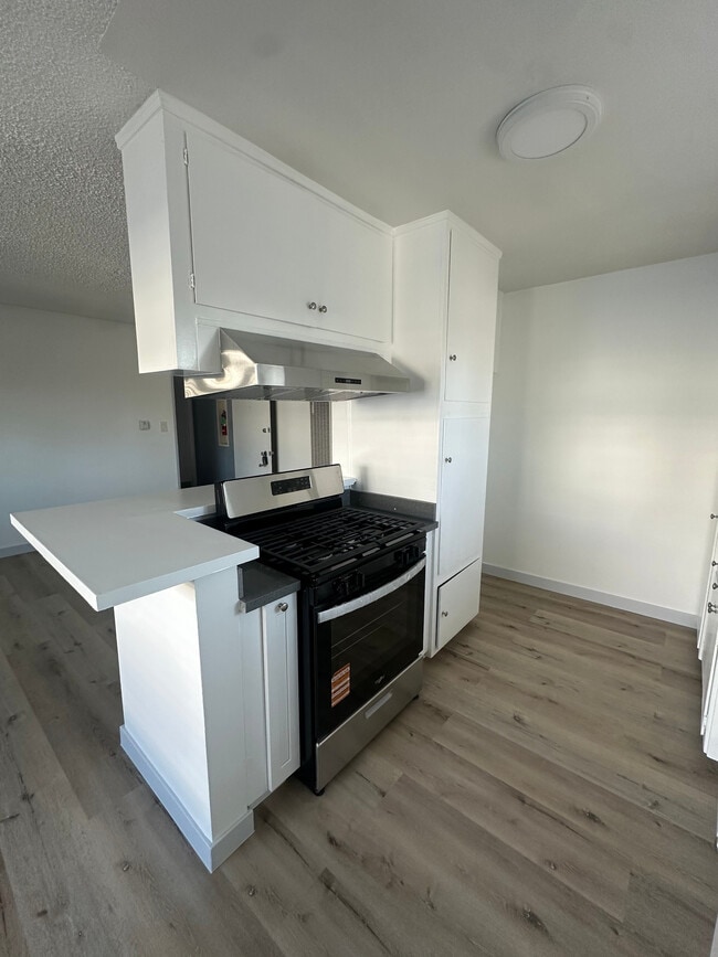 Cocina - 1 - 730 - 740 W. 214th Street