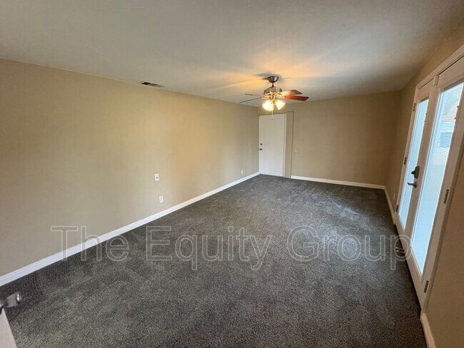 Photo - 600 N Dickran Dr