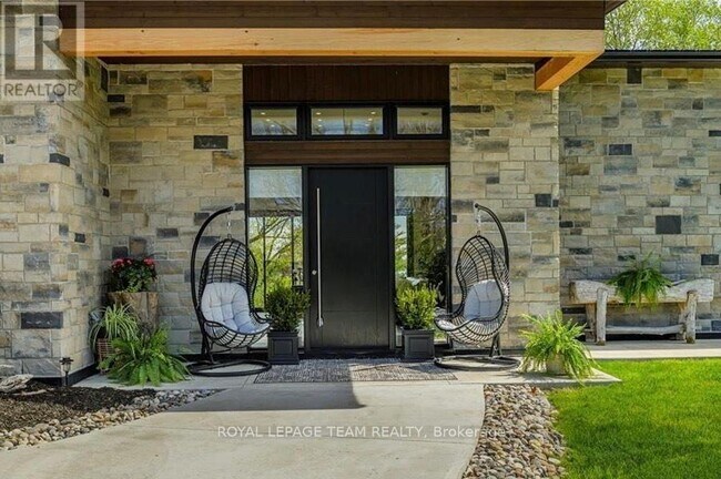 Photo - 8 Headlands Way