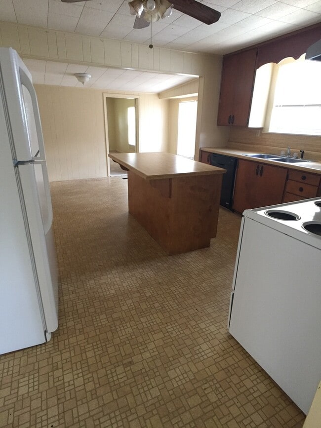 Photo - 1620 23rd Ave E