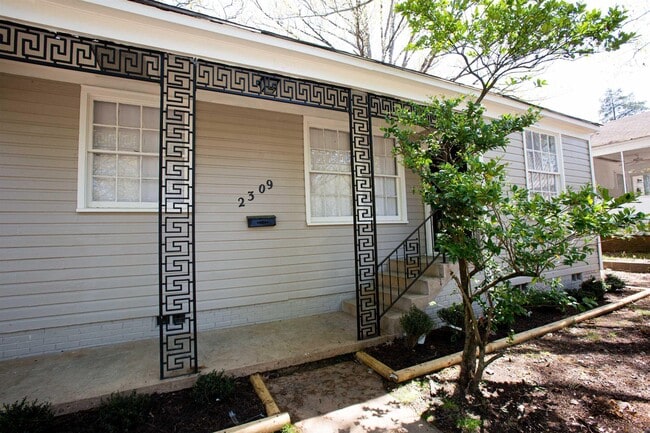 Photo - 2309 S Tyler St