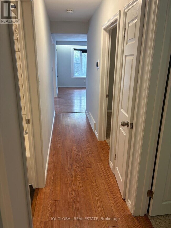 Photo - 452 Elizabeth St