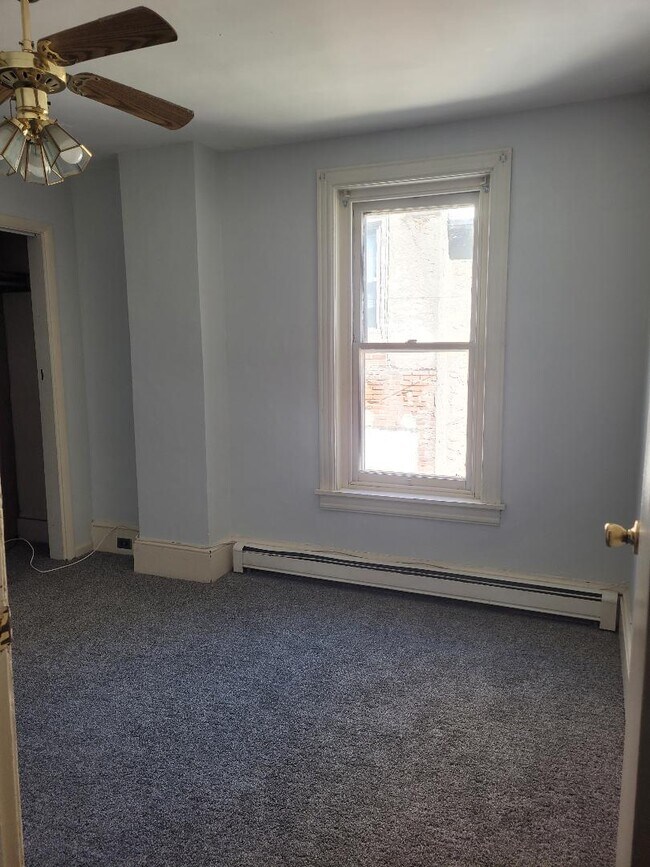 89 N Main St Unit 2