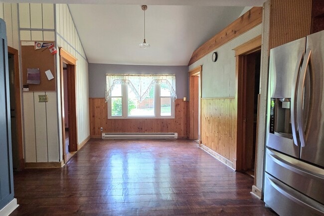 Photo - 600 Dewey St