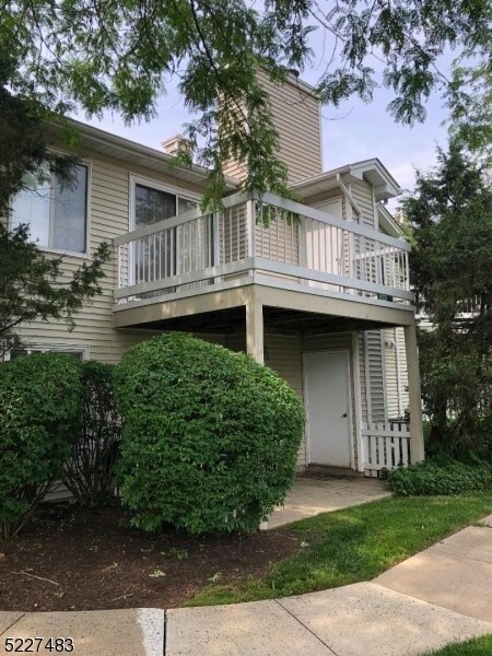 64 Sage Ct
