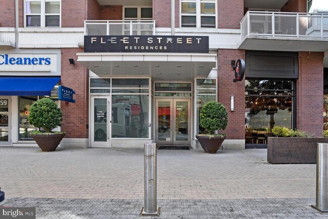 Building Photo - 157 Fleet St Unit 314