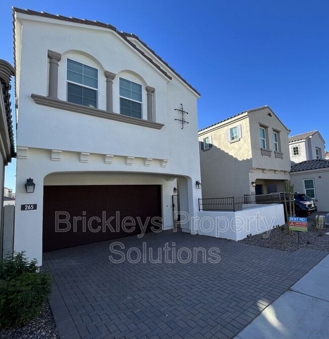 Photo - 265 E Balsam Dr