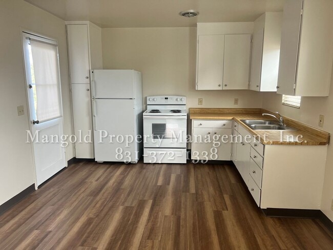 Photo - Spacious Home Centrally Located In Monterey