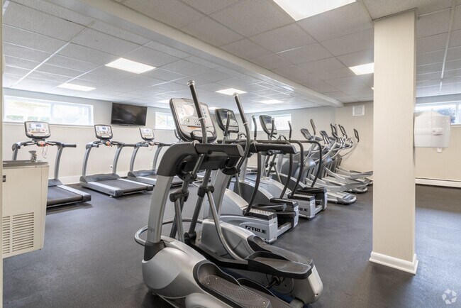 Photo - Bishop Hill Apartments