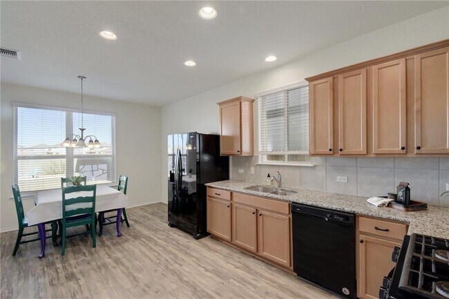 Building Photo - 218 Cascata Way