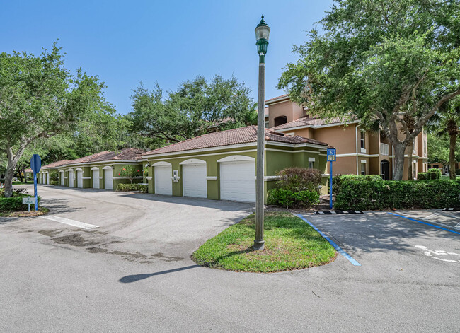 Photo - 5060 Fairways Cir Condo Unit # F112