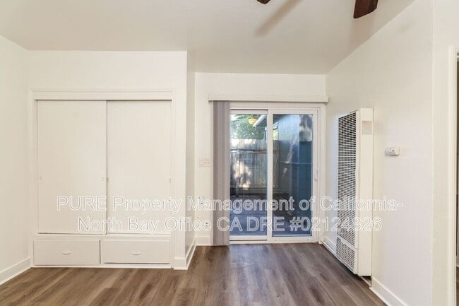 Photo - 2107 Montgomery Dr