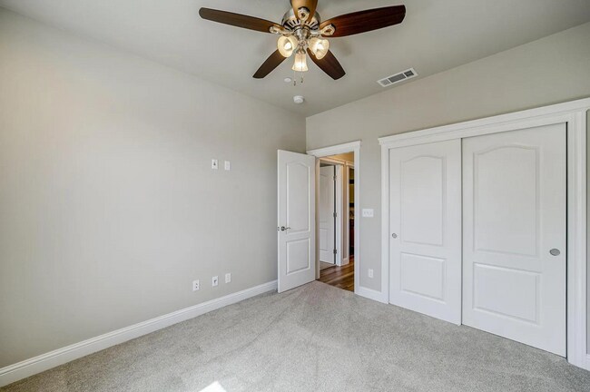 Photo - 4585 Risstay Way