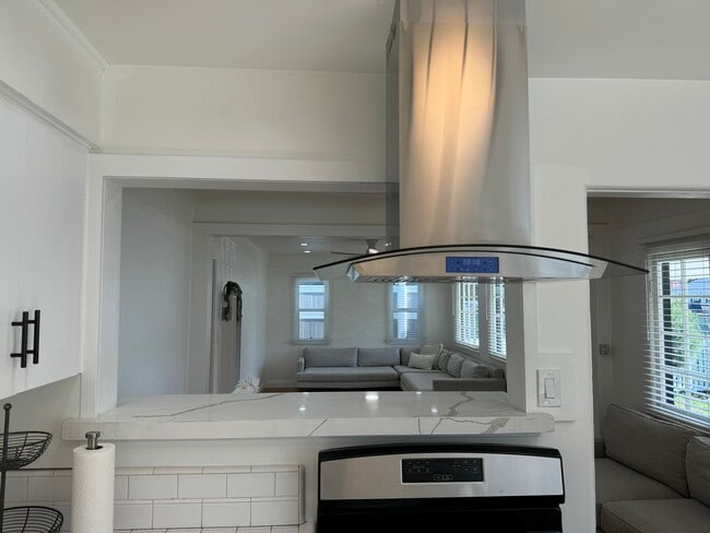 Photo - 2754 S Barrington Ave