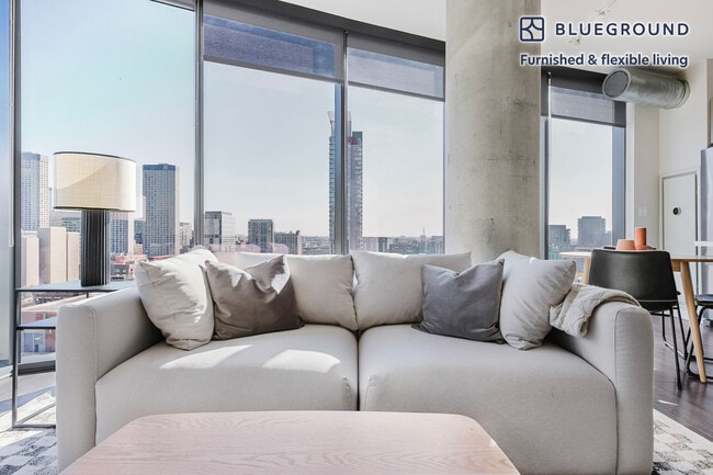 Photo - 730 W Couch Pl Unidad FL15-ID1366