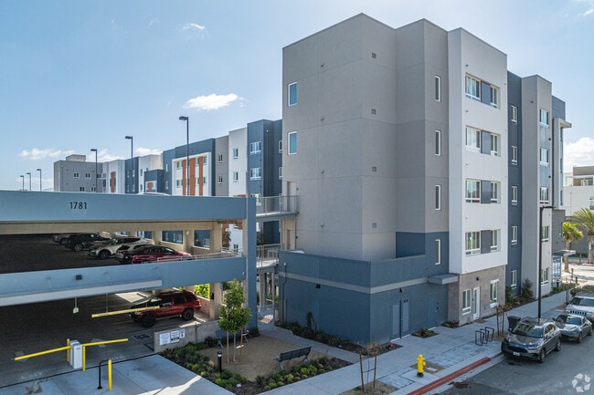 Columba Apartments