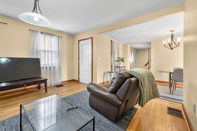 Photo - 50 Temple St Unit 50