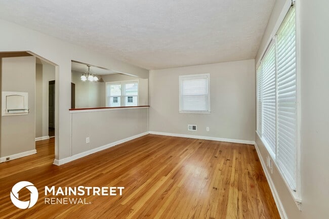 Photo - 1615 Stafford Ave