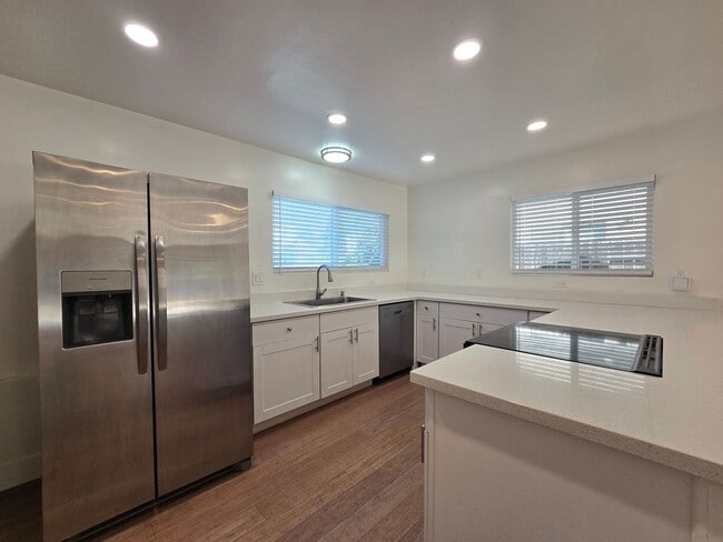 Photo - 6046 Reo Pl