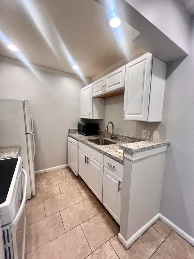 Photo - 1500 N Congress Ave Unidad A38