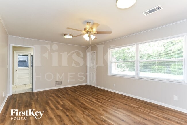 Photo - 959 Parkridge Cir E